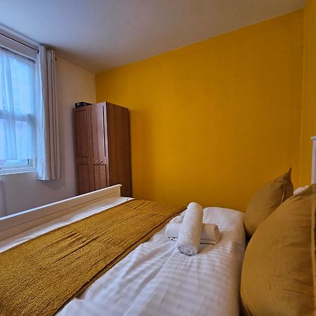 Apartment Close To City Londra Esterno foto